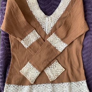 Boston Proper light/ medium brown with cream lace trim, 3/4 sleeve blouse.